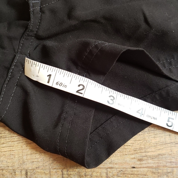 Black board shorts - Picture 8 of 8